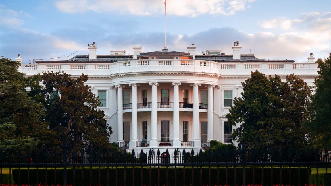 White House goes full send 🏃‍♂️💨 on AI chaos: Deregulate & pray for W’s! No cap, what could go wrong? 🤡🔥