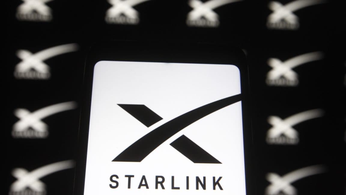 "Starlink sees fiber & panics harder than your WiFi during a Zoom call 💀🔥 #Cope #Seethe"