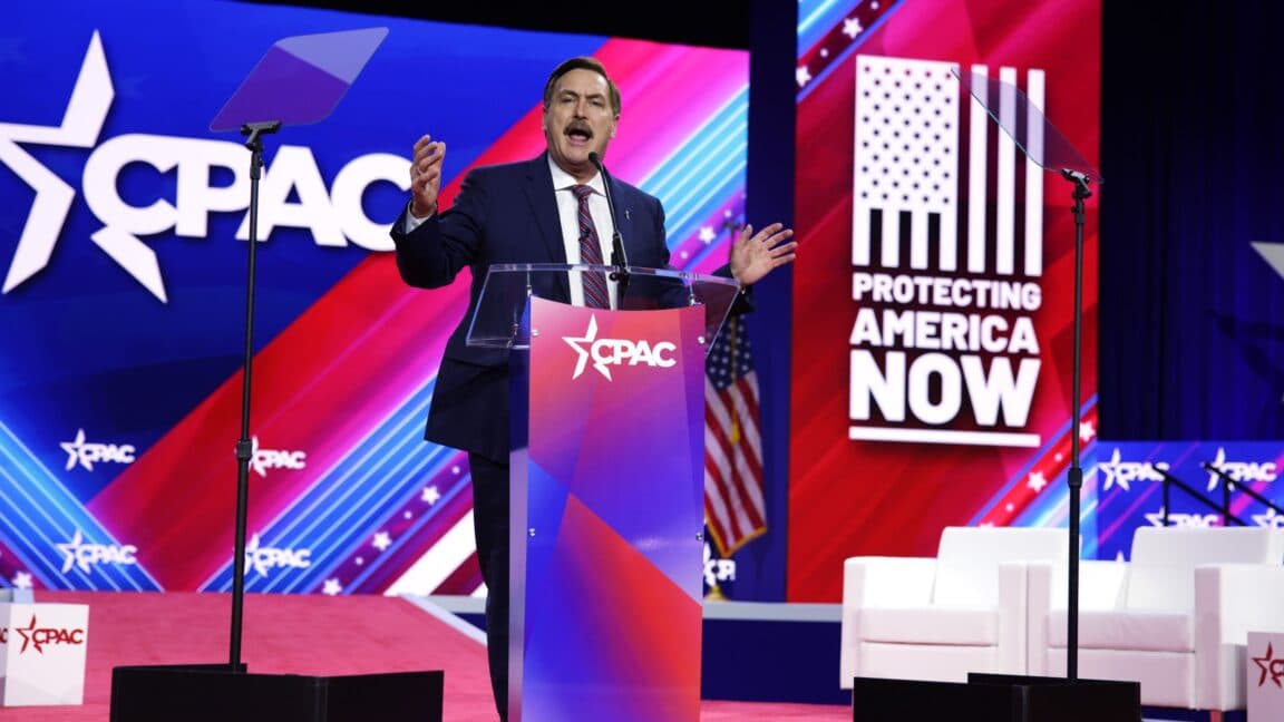 "Mike Lindell’s lawyers caught sniffing AI glue 🤖💀—defamation case turns into a comedy roast! 😂🔥 #LMAO"