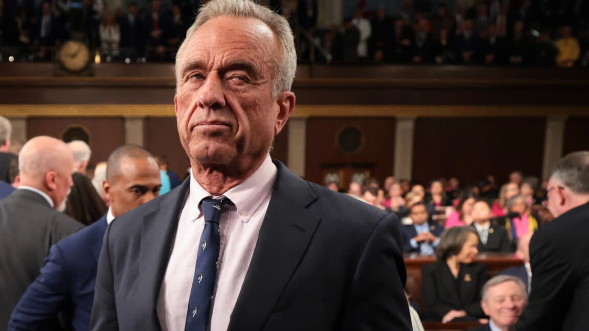 "RFK Jr. said 'y’all ain’t vibing with my vax opinions' 😤💉 #DemocratsCanStaySeething #DramaAlert"