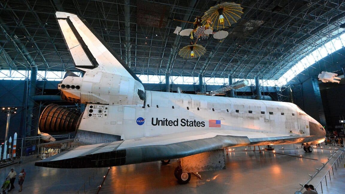 "Texas tryna pull a heist on the Smithsonian like 😳💸🚀. Senator says 'Not today, Bandits!' 💀🔥 #StopTheCap"