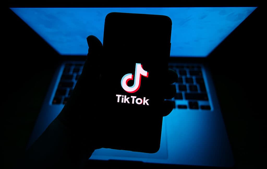 Trump said he’d save TikTok... then hit it with the shut down 💀🚫. Plot twist: Unsubscribe? 👀🔥