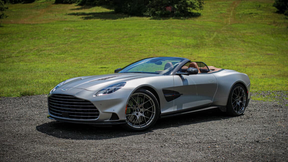 "2025 Aston Martin Vanquish Volante: When rich people wanna feel the wind while flexing 😎💸 #ToplessGoals"