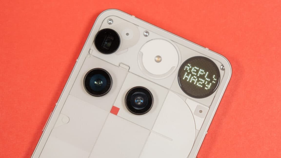 "Nothing Phone 3 review: More like nothing heard, nothing cared 🤷‍♂️💀 #DeadOnArrival"