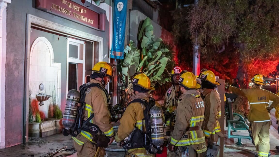 🔥 When the past meets the glow-up: LA's Jurassic Tech turned into Jurassic WRECKS! 💀💔 #FireFails