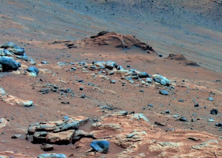 🔍 Mars: that one friend who says "chill vibes only" but is actually freezing us out 👀💀🌌 #ColdBoi