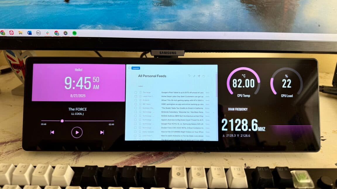 "Got a Corsair screen to watch my PC's glow-up & scroll Tiktok? Instant flex! 💻🔥 #PCMasterRace #WokeUpLikeThis"