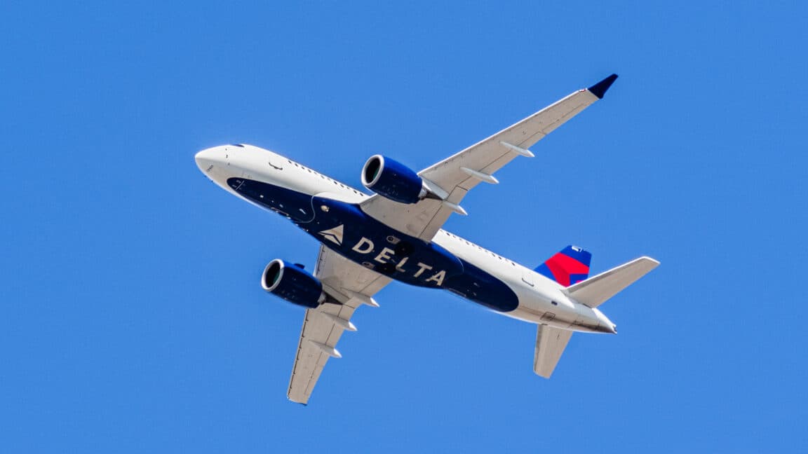 Delta: “AI? Never heard of it!” 🤖💀 Meanwhile, price hikes got me like 😳💸 #CapOrNah #Seethe
