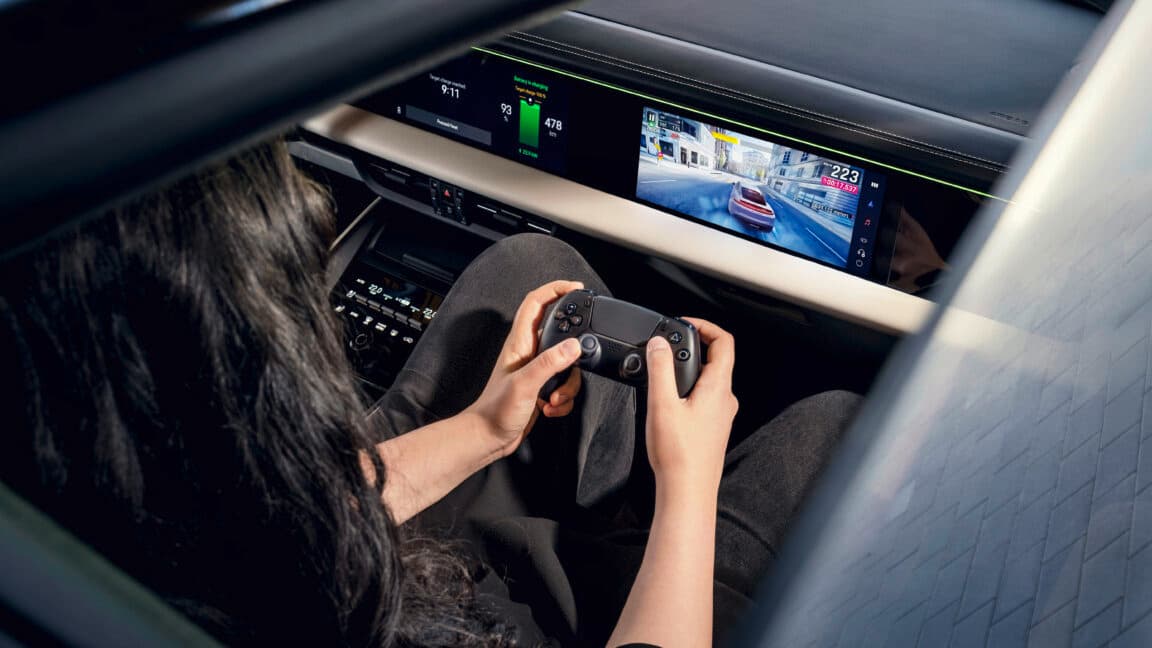 Porsche flexin' with digital keys & in-car gaming in 2026 Macan! 🚗💨 Who said cars can't game? 🎮🔥 #VroomVroom #Based 🚀