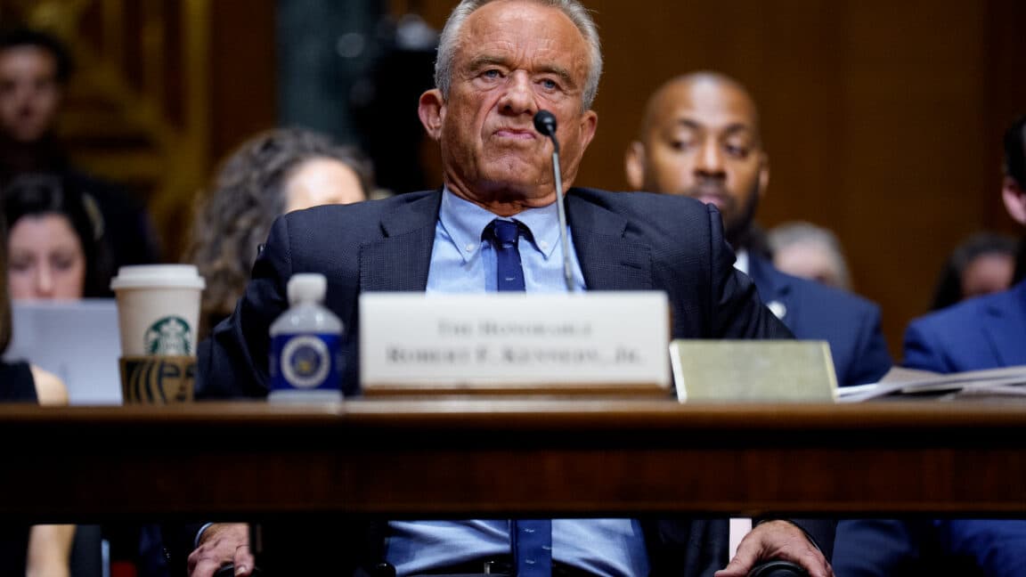 🚨 Anti-vaxxers seethe as RFK Jr. says Tylenol = autism 💀💊 #ConspiracyCrisises #CopeAndSeethe 👀