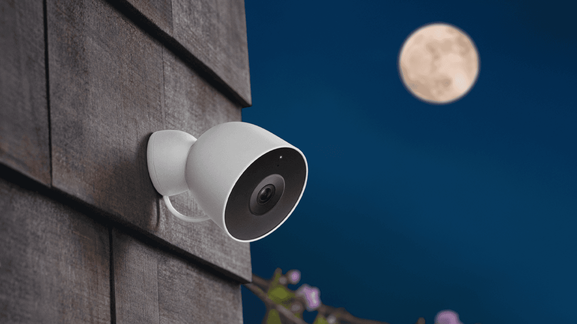 "Google's Gemini just revamped your crib 🏠🔮—new app & cameras, now you can stalk your plants! 😂💀 #SmartHome"