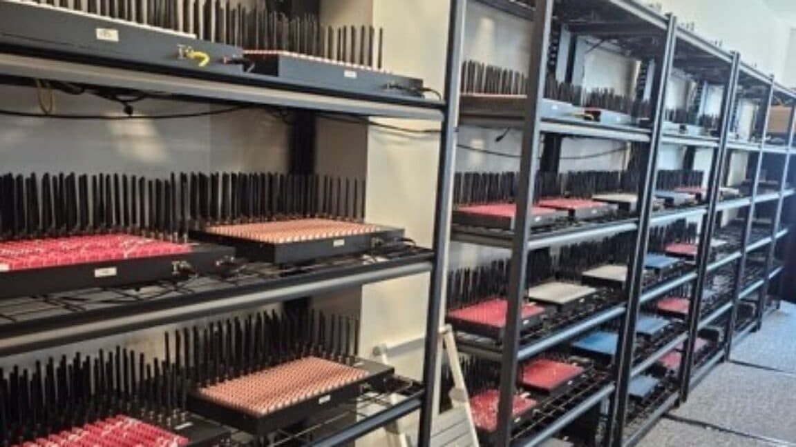 "US finds 100k SIM cards that could’ve turned NYC into a dead zone 💀📵. #RIPData #SimCardSnafu 🚫🔥"