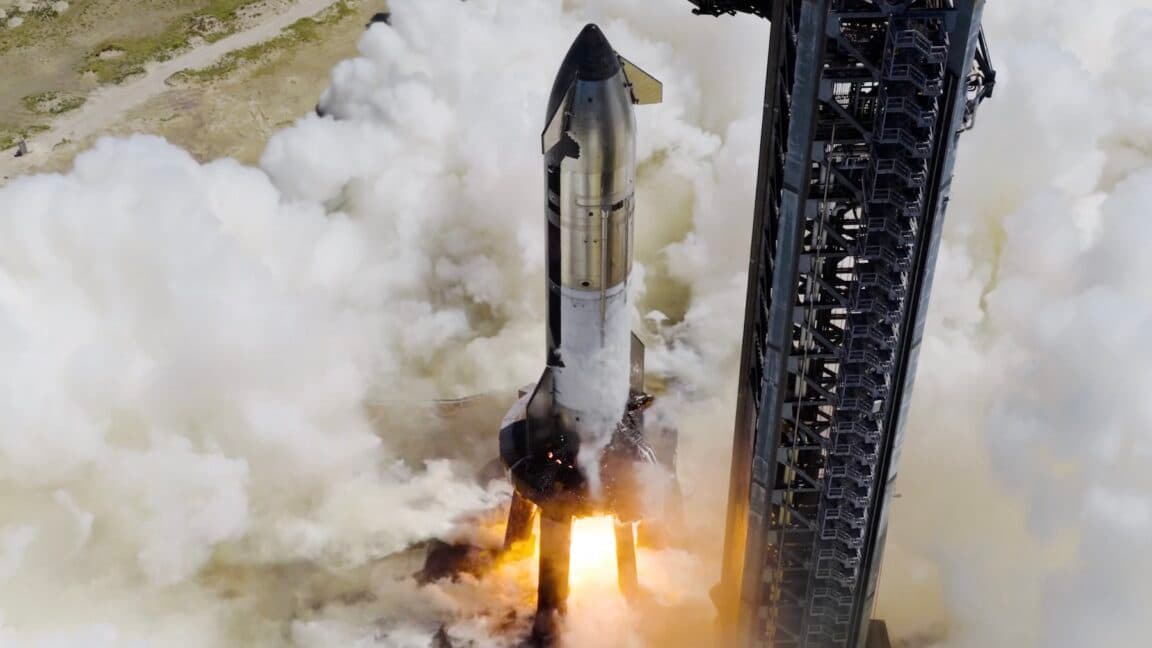 “SpaceX got more tricks than your ex on Tinder for the last Starship flight of 2023 🚀💀 #SendIt”