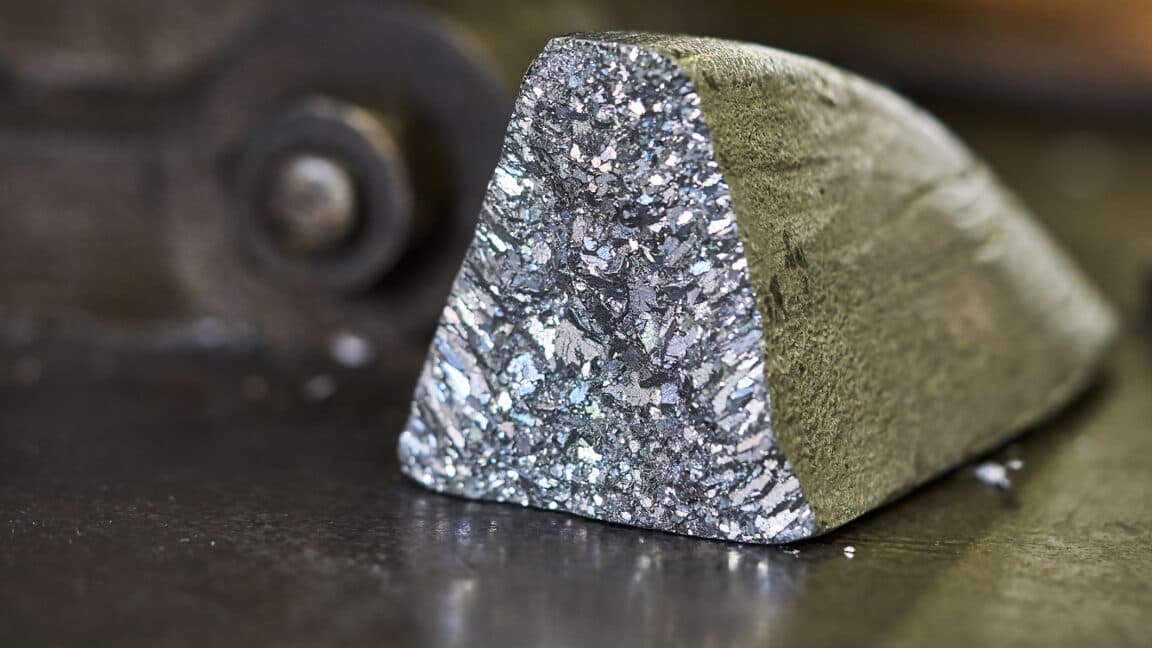 "Lead poisoning: the OG glow-up in human evolution πβ¨ No cap, we evolved to be this cringe! π"