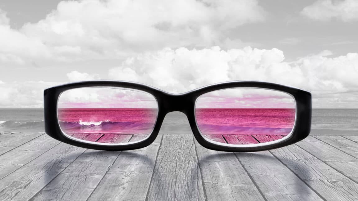 Cable's like "Remember me?" while streaming's wallet's crying 💸📺 #NostalgiaHitsDifferent #RIPWallet