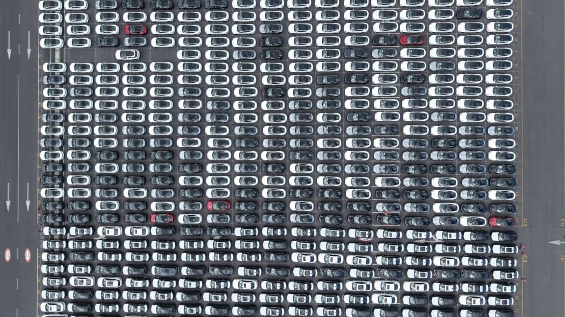 "Americans be like ๐๏ธ๐ฅ: Love that Chinese car, but my data? ๐๐ #PrivacyWho #SendHelp"