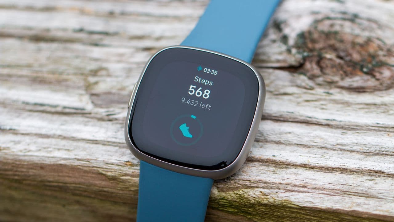 Fitbit Versa 4: 34% OFF! 🤑 Time to flex on the haters & count those calories, fam! 🏃‍♂️💀 #PrimeDayVibes🔥