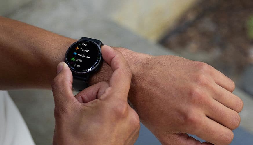 "Garmin smartwatch flexin’ those Prime Day discounts like a TikTok dance! 💃🔥 Get it or miss out, fr fr! ⏰💸"