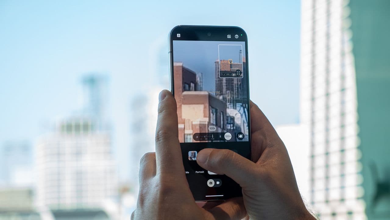 📸✨ When the Pixel 10 Pro’s camera has more shakes than my WiFi on game night 😂💀 #BugLife #Cringe