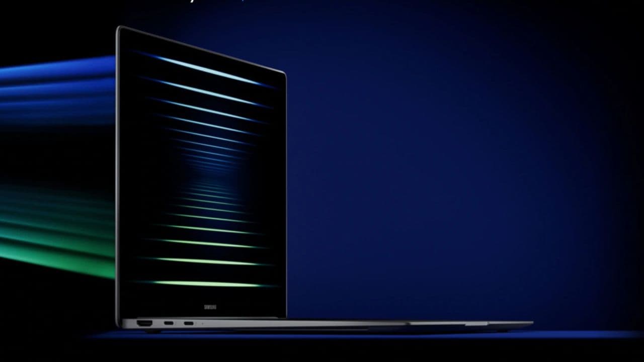 "Me: 💔 Can't stop thinking about this Samsung laptop. Best Buy: *drops $400 OFF* 🤑 Time to flex! 💀🔥"