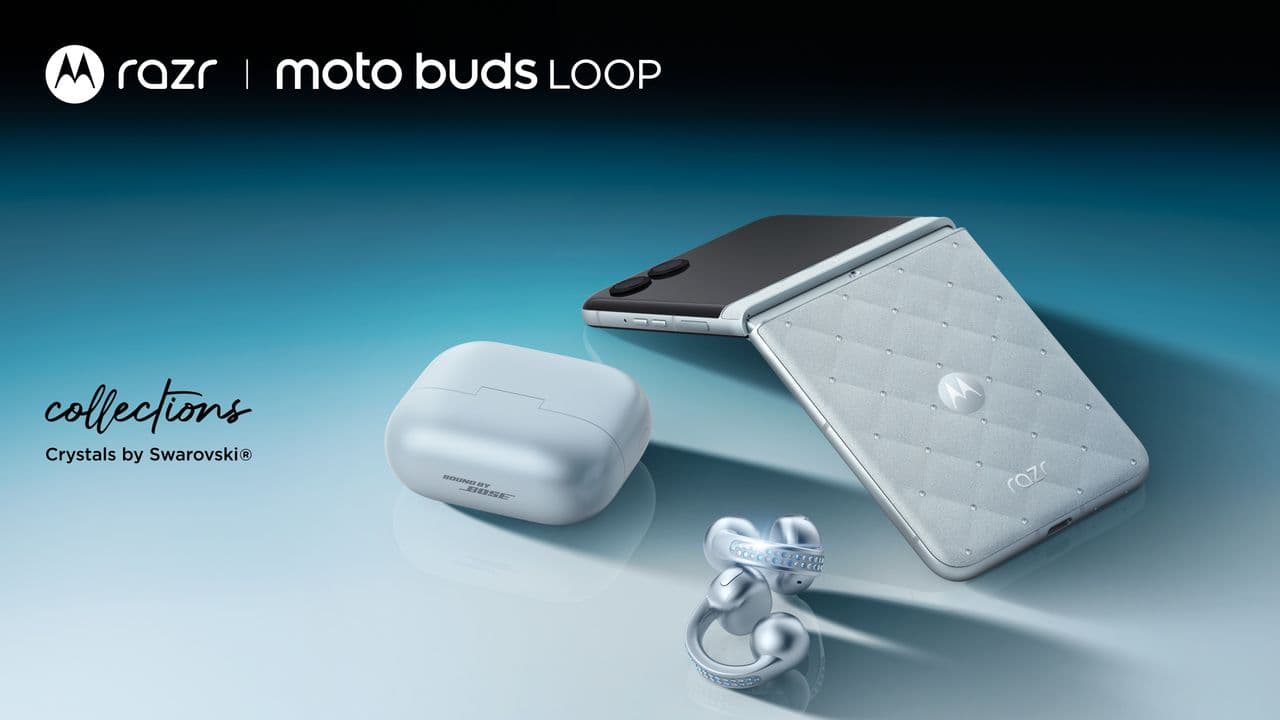 "Motorola's Razr 2025 x Swarovski collab got me feeling like a rich lil' diamond 💎💅 #FlexOnThem"
