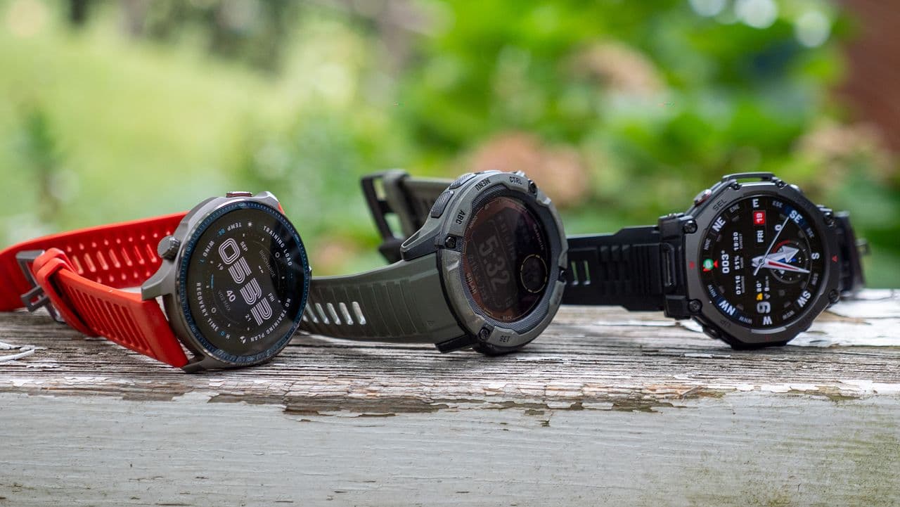 "Fitbit drama alert! ๐ฅต Amazfit vs. Garmin: whoโs the real value snacc? ๐๐ธ #WristWatchWars"