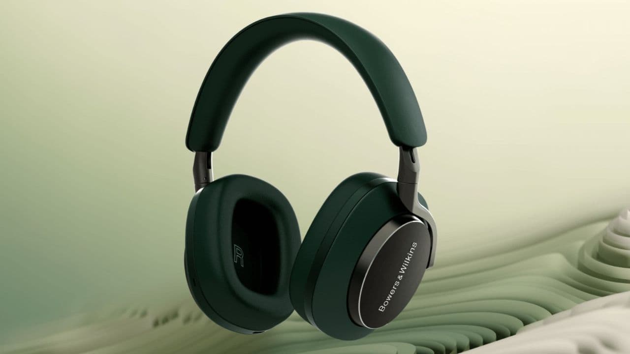 ππ Amazon's like, "26% OFF these Bowers & Wilkins headphones!" π₯ But weβre all just here like: βIs this a trap?β π±π #BlackFridayVibes