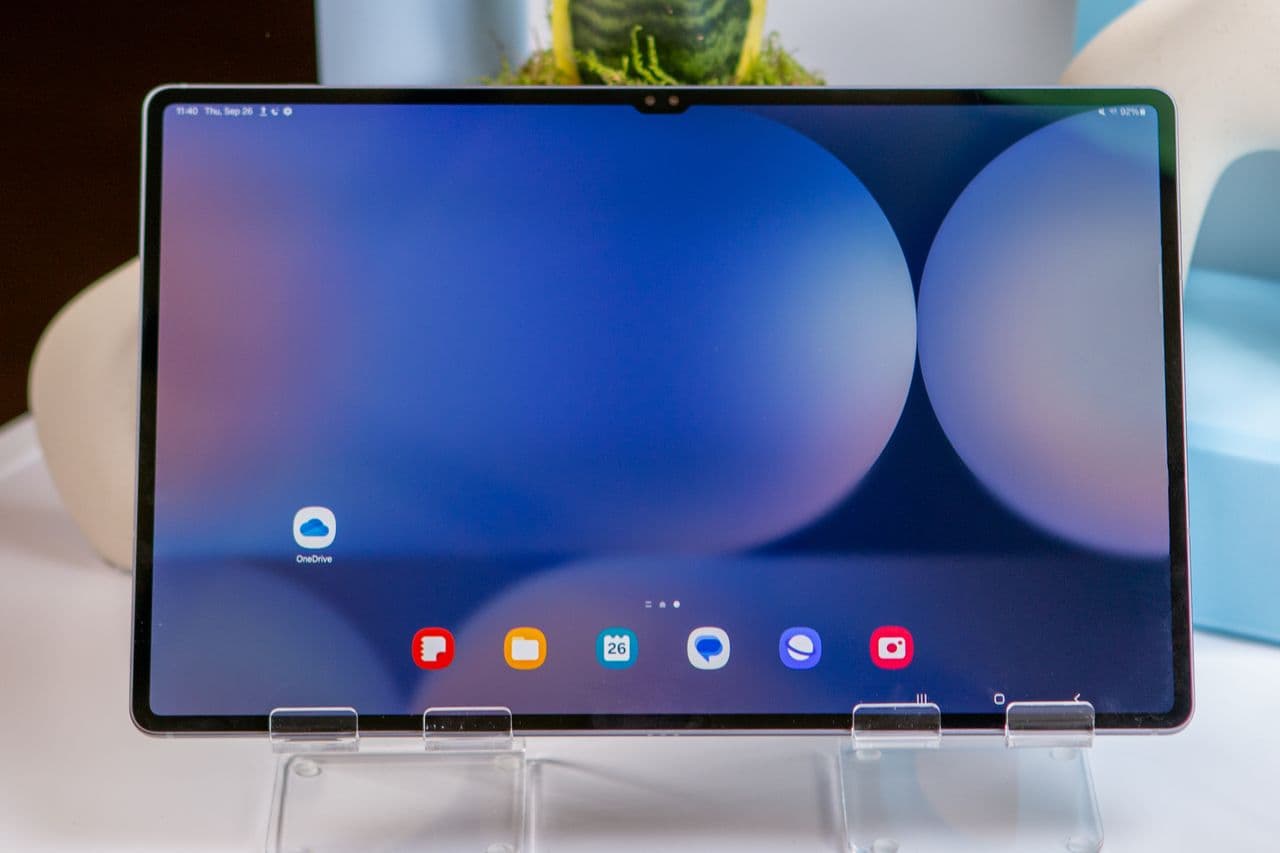 🚨 Samsung’s cooking new fire 🔥: Galaxy Tab S11 Ultra & S25 FE getting a glow-up! 💅💥 #NoCap