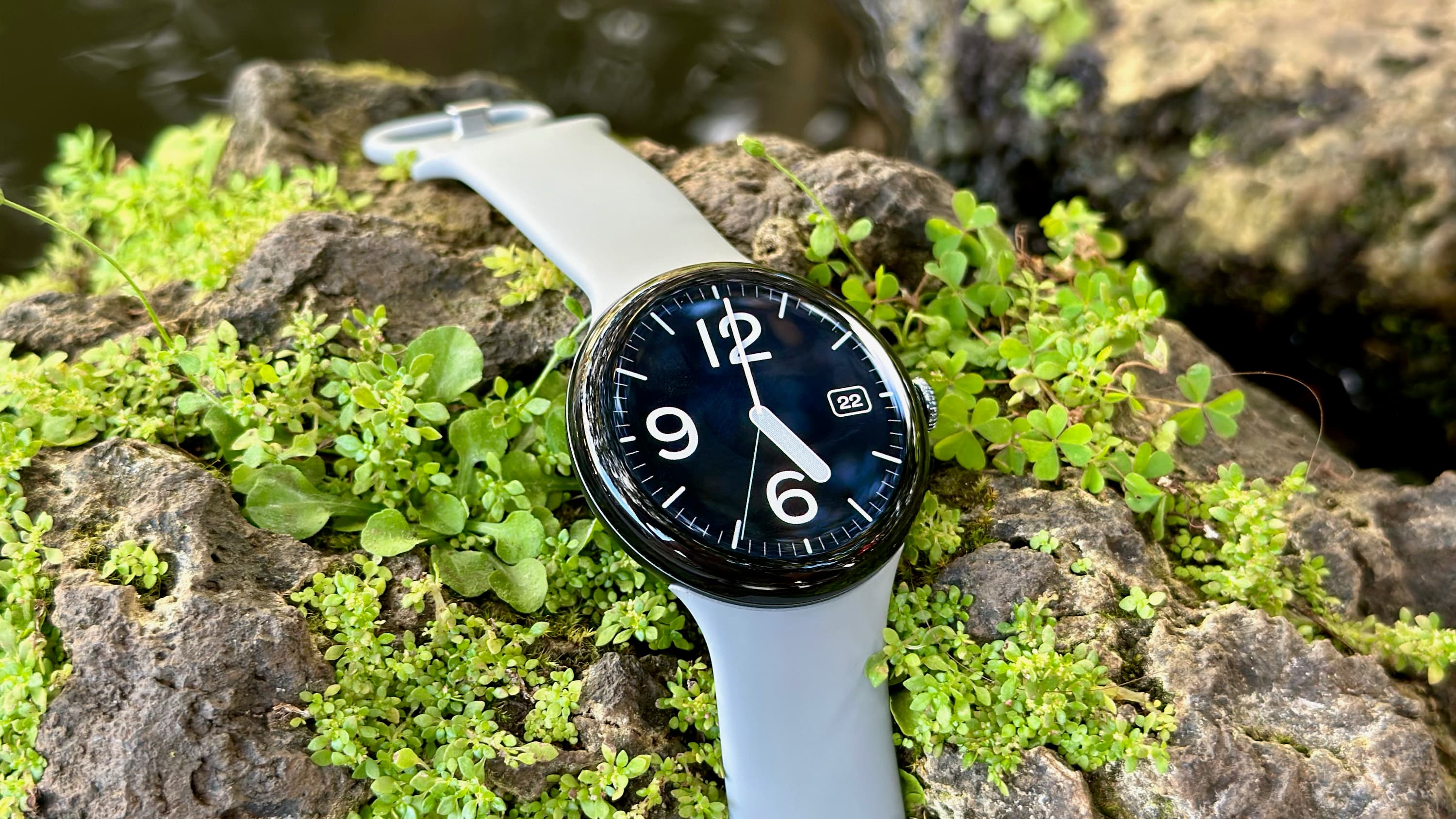 "3 Smartwatches I’d cop instead of the Google Pixel Watch: No cap, they're straight fire 🔥⌚️💀"