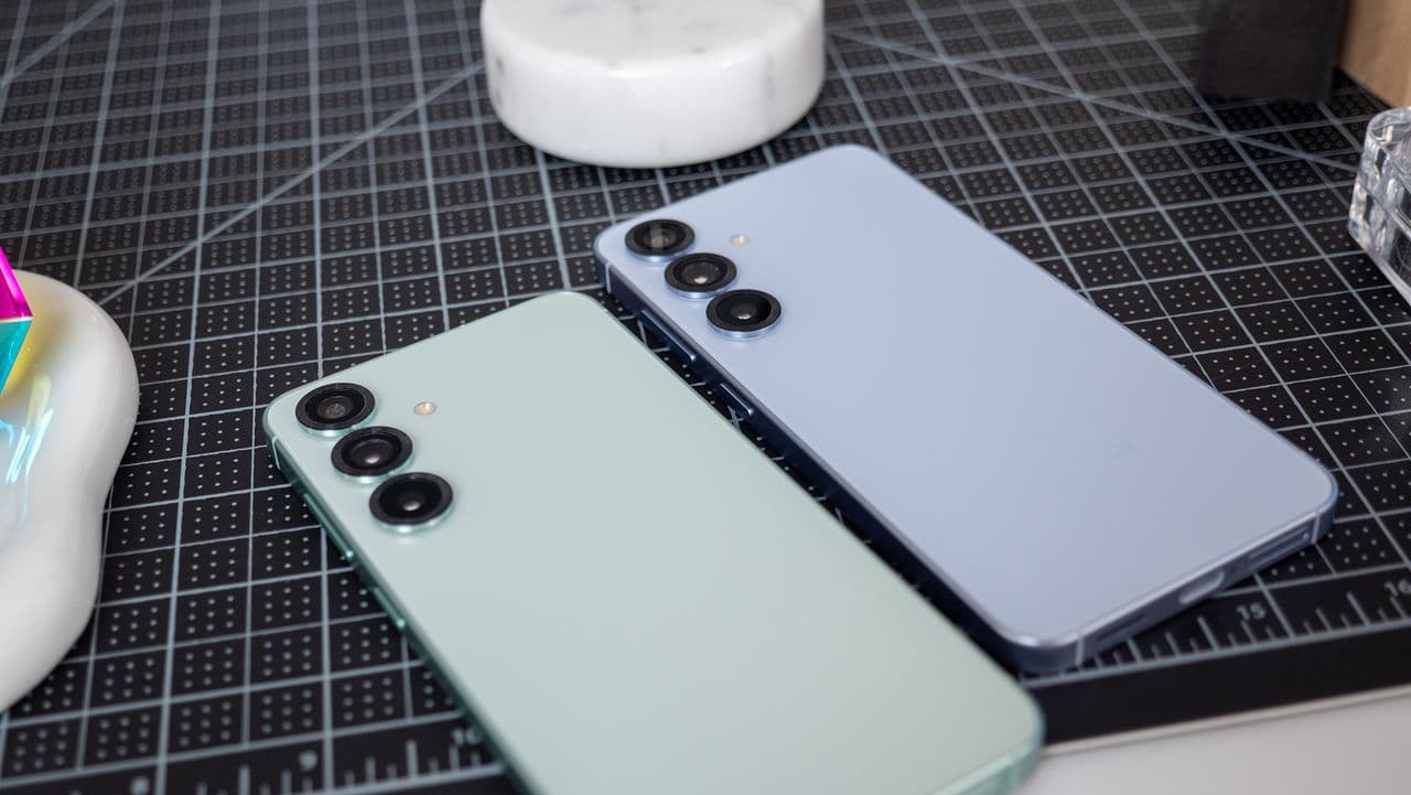 "Verizon dropping a FREE Galaxy S25 Plus? 🤯 Sounds like a scam or a glow-up? You decide! 💀📱 #TooGoodToBeTrue"