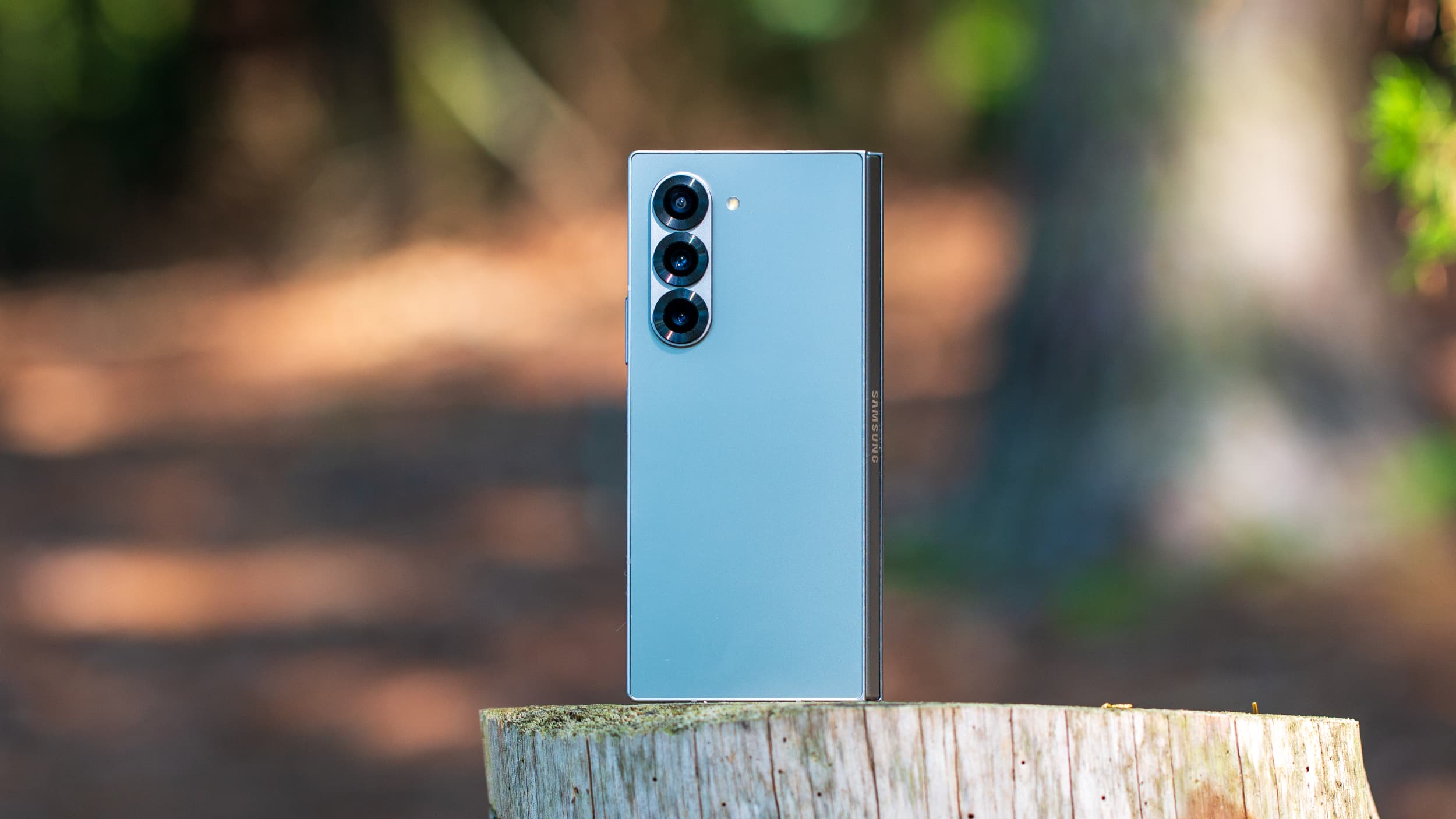 🚨 Samsung dropping Galaxy Z Fold 7! 2 reasons it'll make your iPhone seethe! 🔥💀 #FoldGoals #TechFlex