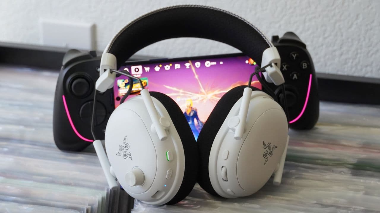 "Just reviewed Razer's BlackShark V3 Pro 🎧— is it a W or an L for Android gamers? 🤔💀 #GameOn"