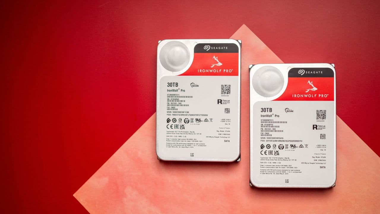 Seagate just sent 30TB of data to the moon with LASERS! 💥💾 No cap, my NAS just got a glow-up! 🚀✨