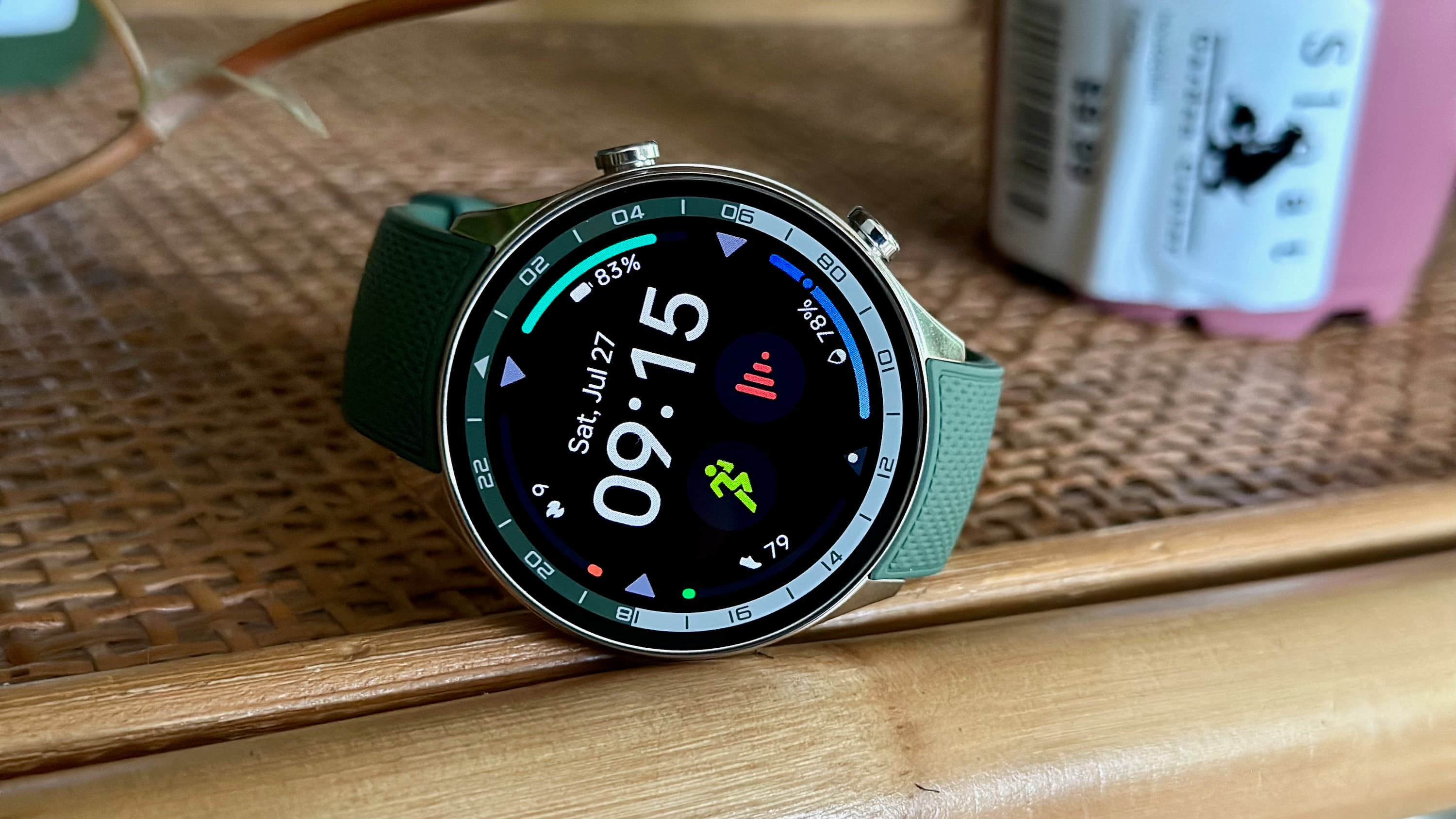 "OnePlus Watch 2R is the GOAT of budget watches 💀🔥 Now $50 off? Take my money, fam! 💸💅 #WristCheck"