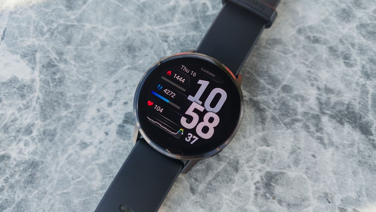 “Plot twist! 🎉 Garmin Venu 4 is my new fave fitness watch 🔥💪 & it’s dropping deals like it’s hot for Black Friday! 💰💀”