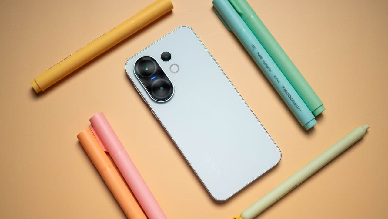 “Used Vivo X200 FE for 2 months, lowkey the Android soulmate I didn’t know I needed 💔📱 #PhoneGoals”