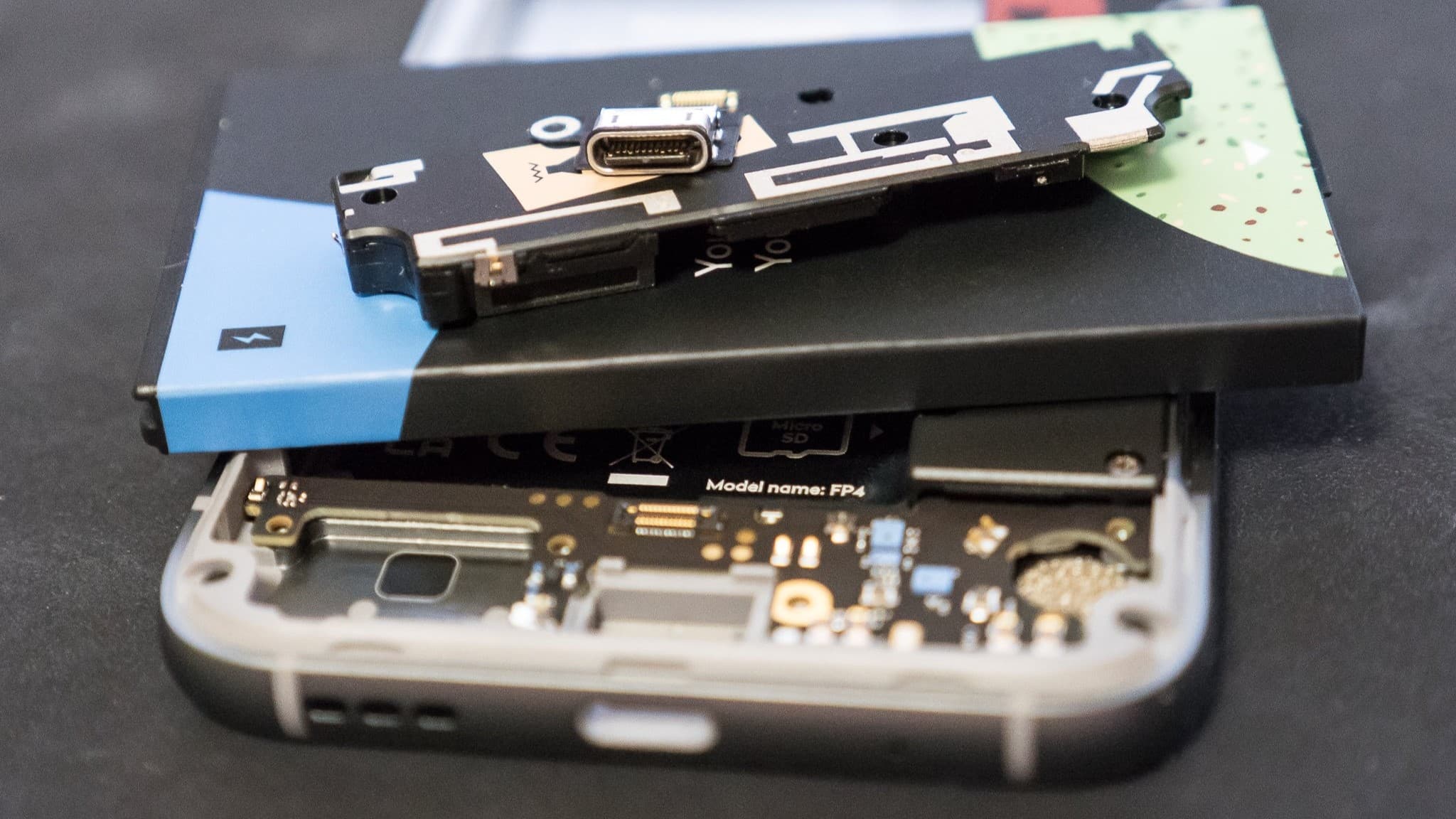 "Yo, a modular phone ain’t what you think but it’s low-key a vibe 🔥📱. Upgrade your cringe game, no cap!"