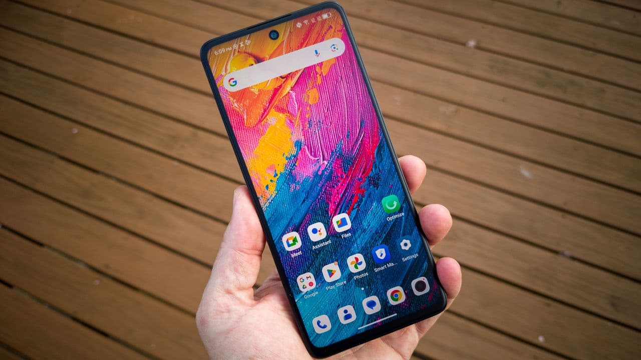 “📱🤑 That e-reader phone I love just hit ‘buy it now’ levels of broke boy luxury! 💸💀🚀 #ImpulseBuy”