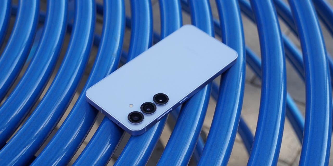 "Samsung Galaxy S26: Thicker than your ex’s excuses 🚀💀 #PhatBerz #CringeButBased"