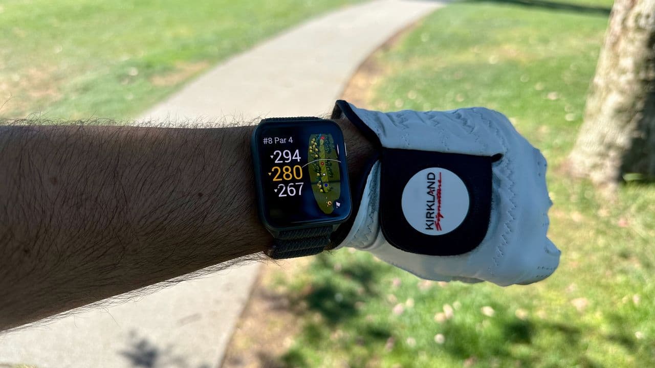 "After 15 years, golf hits different! 🚀 Thanks to my Garmin Venu X1 for the glow-up!⛳️💀 #GolfTok"