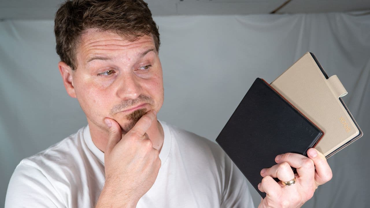 "Old B&W e-readers got the vibes! 📚✨ Still better than your overpriced tablet? 🔥💀 #Based"