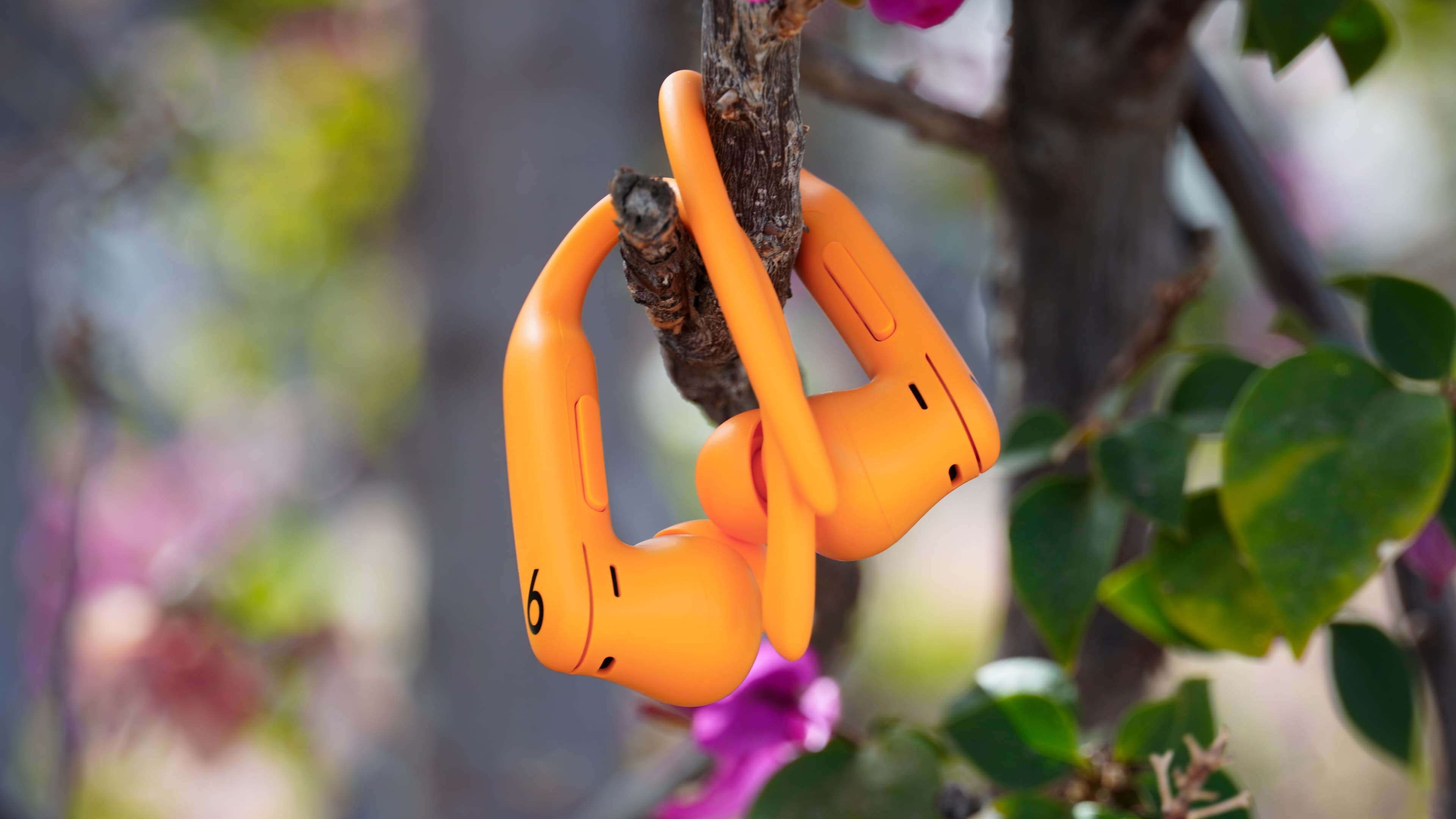 "🚨 Yo, don't sleep on these 5 tech steals b4 Prime Day goes *poof*! 👀💸 #FOMO 😱🔥"
