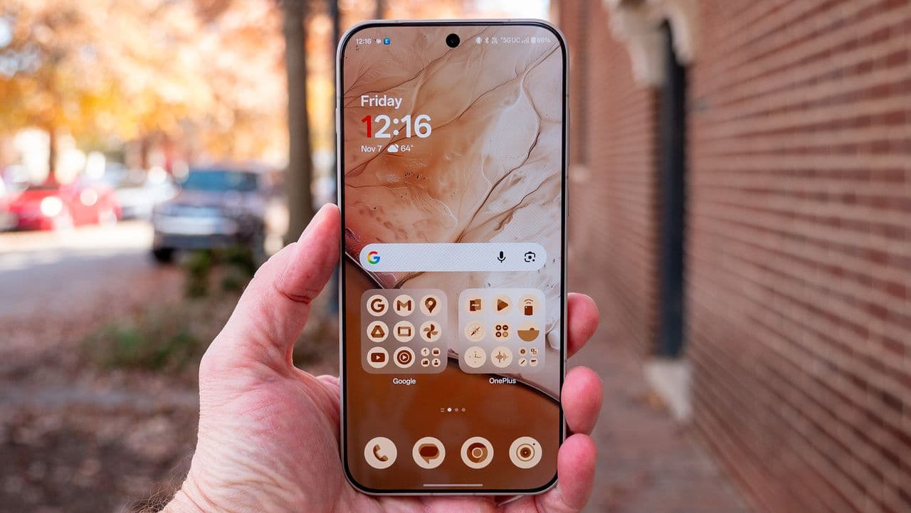 🚨Tech alert!🚨 OnePlus 15R drop? Wear OS 6 for ancient Galaxies? Android Auto flexin' 🤖✨ No cap, let's go! 🔥💀 #TechTuesdays