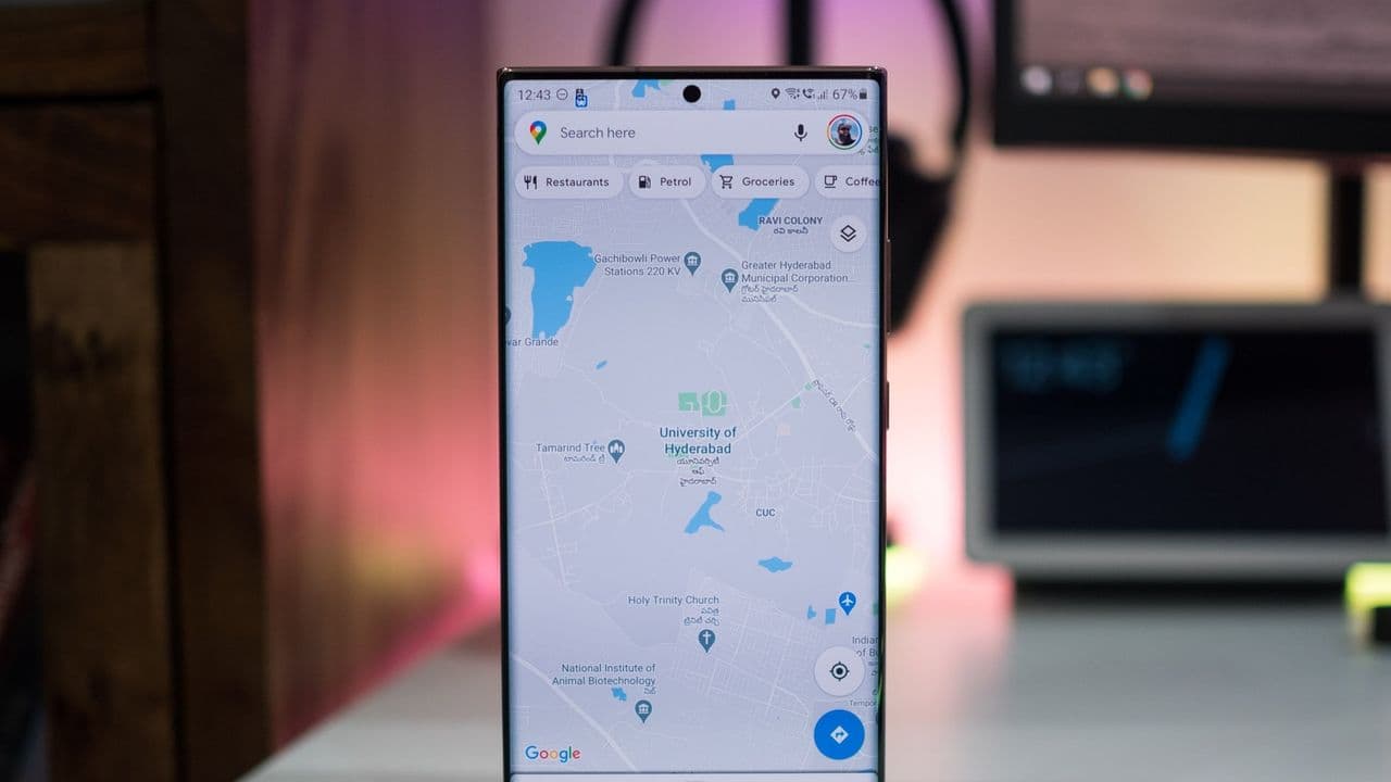 “Google Maps out here like ‘who needs directions?’ 😂🗺️ Missing features got me like 🔍💀 #CrispyCringe”
