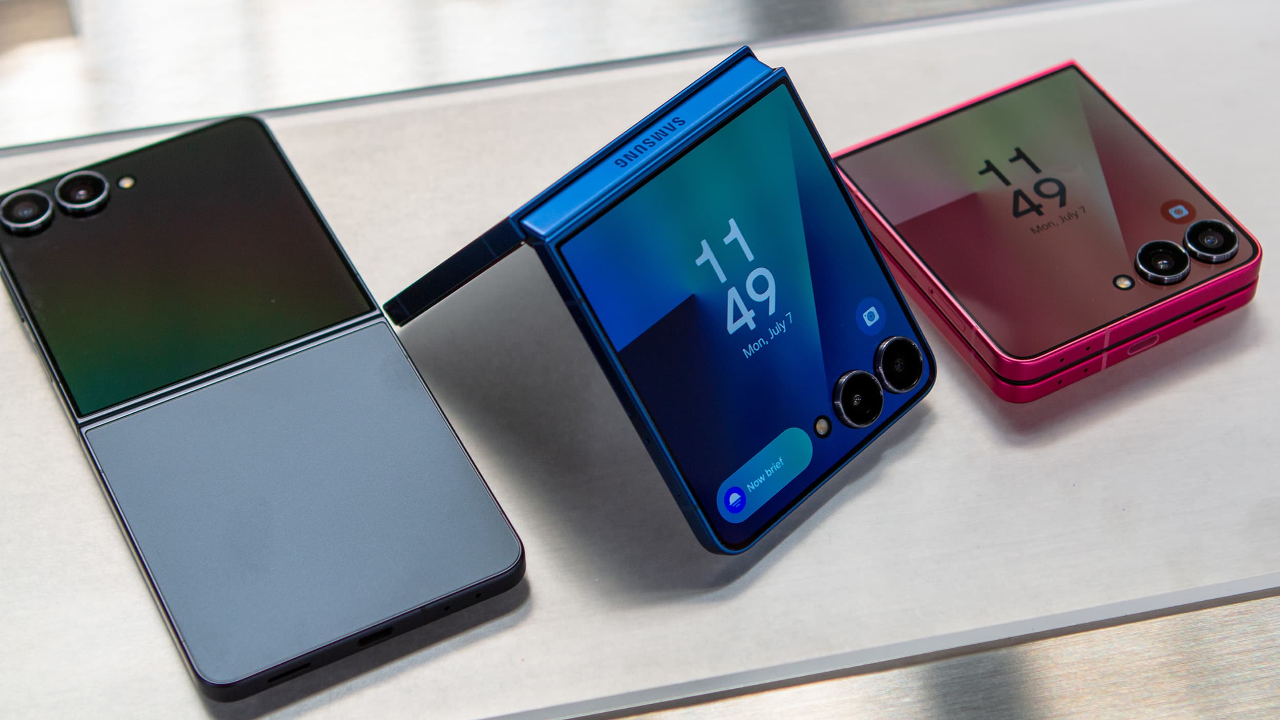 💔 When your wallet sees Samsung Z Flip 7 preorder deals: "Take my money! 😱💸 #EpicTradeIns #GiftCardGlowUp" 🔥📱