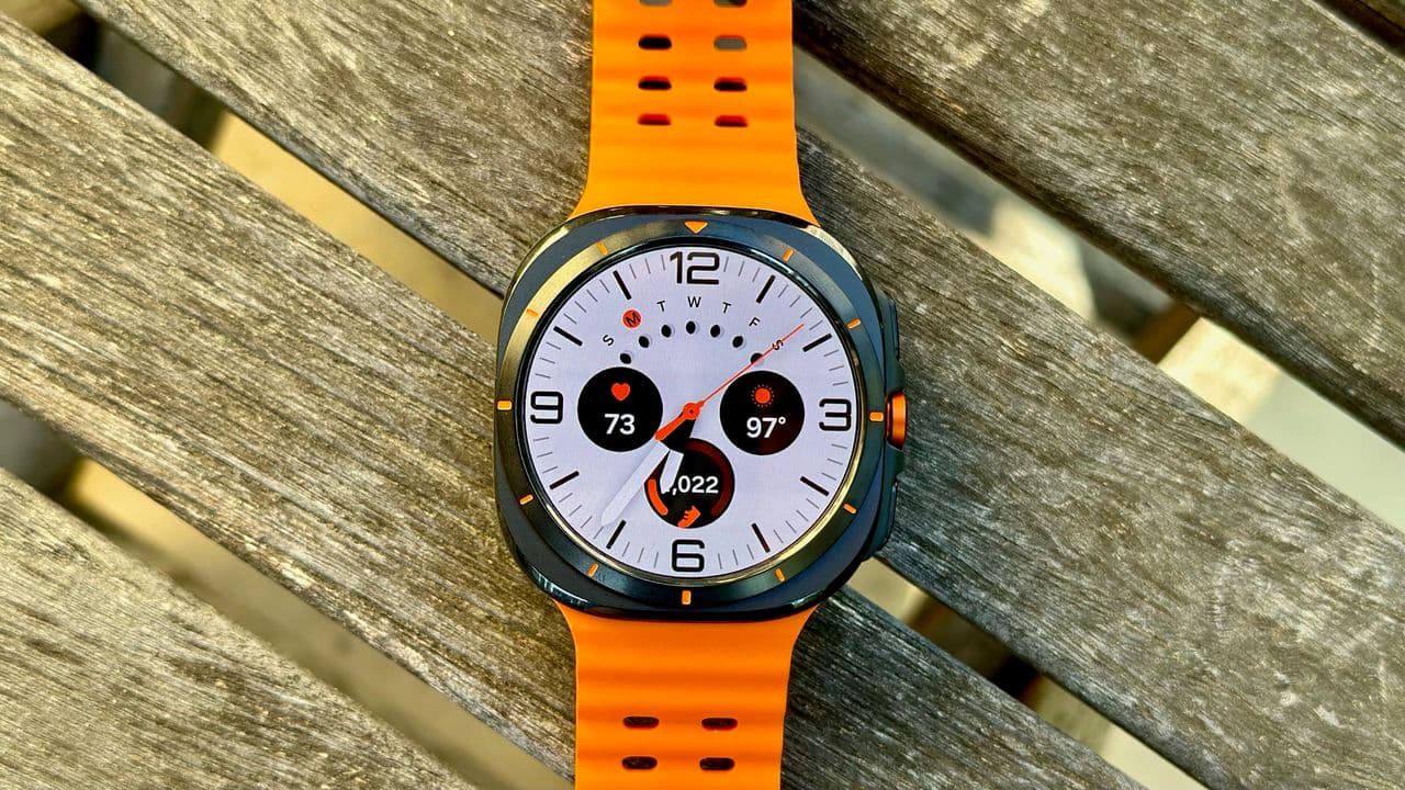 "Samsung Galaxy Watch Ultra 2026: The only upgrade we asked for was a 24/7 snack dispenser 🍕💀🔥"