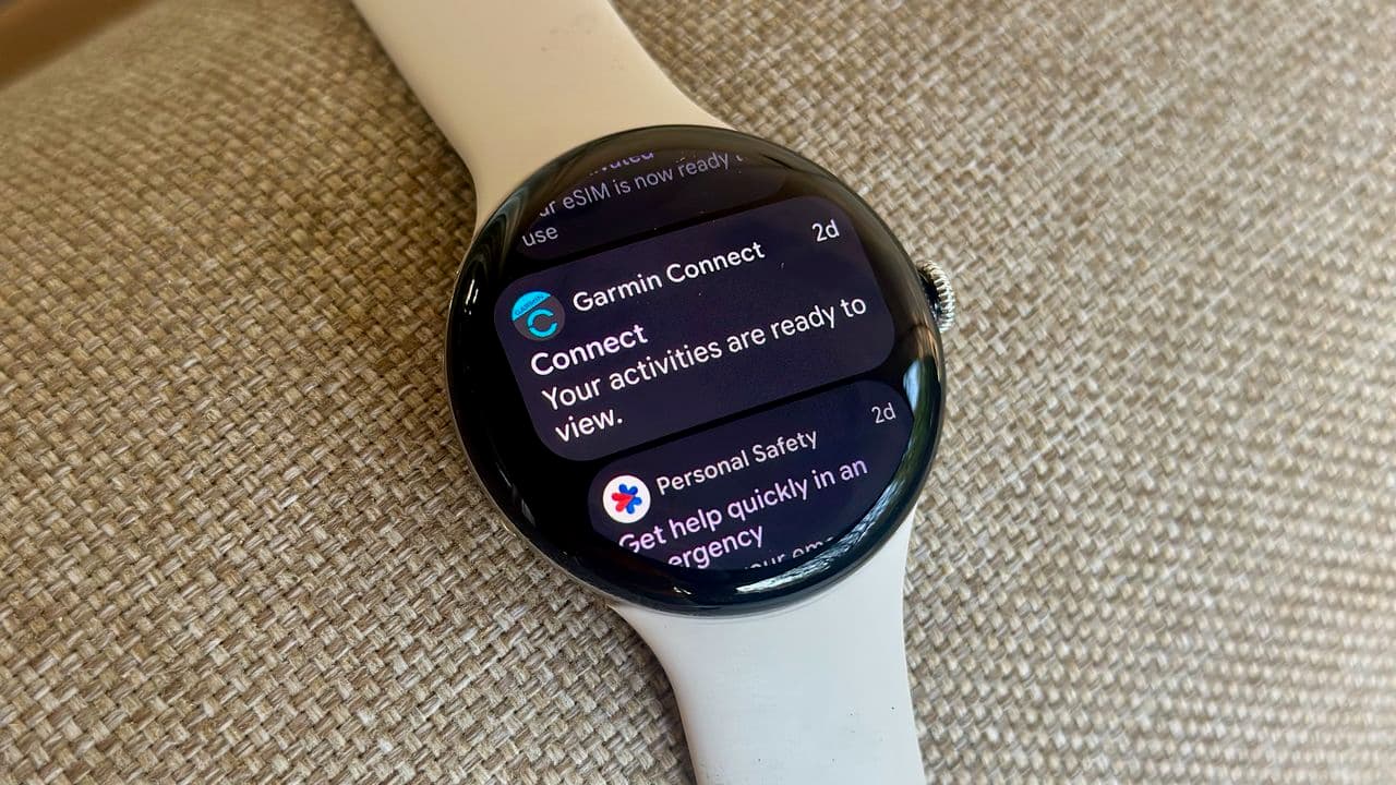 "Google’s Pixel Watch 4 just said 'repair me'💪🔥—now it’s giving Apple the ick! 🤢 #WristFlex"