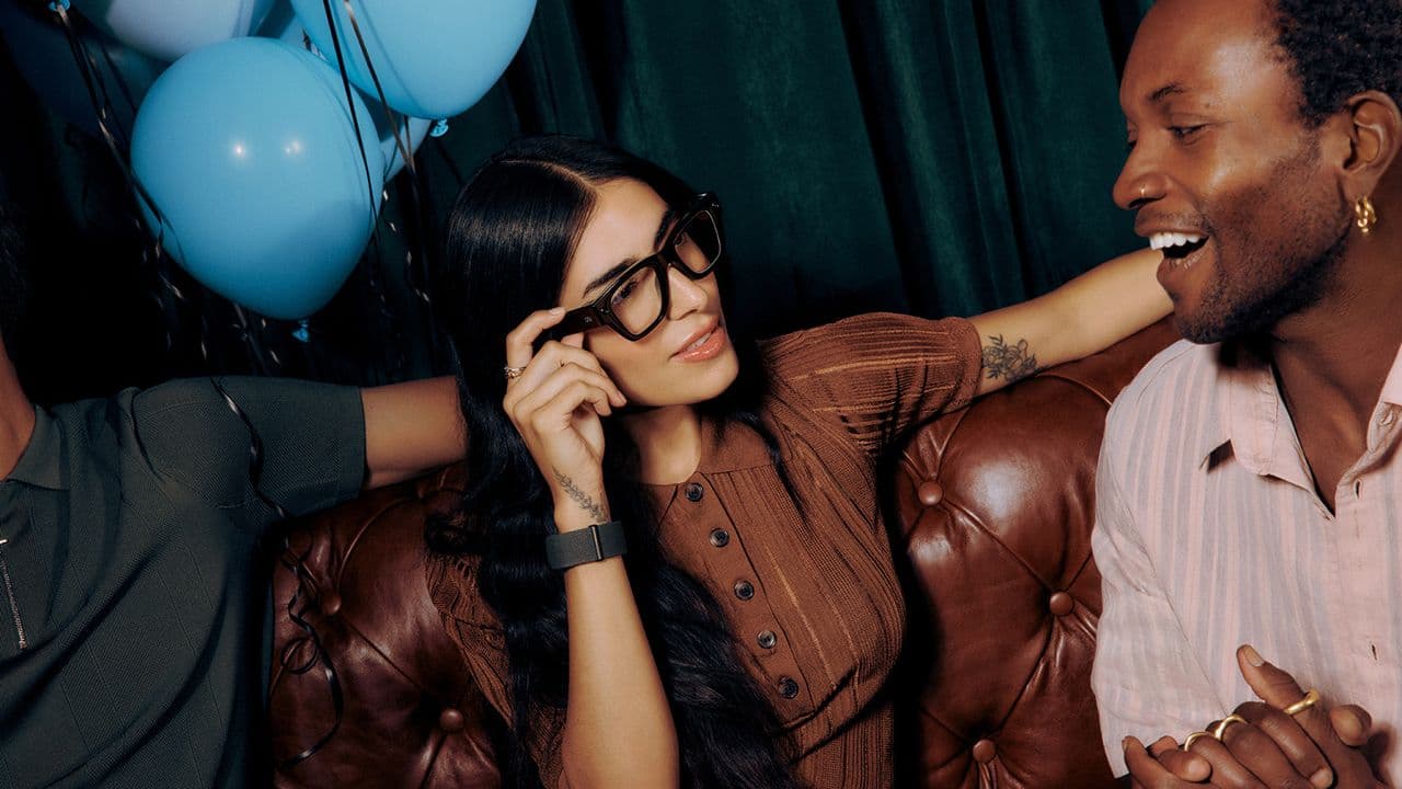 "Meta Ray-Bans: Future tech on your face or just a flex for the 'gram? 🤳💀 #NotAShill"