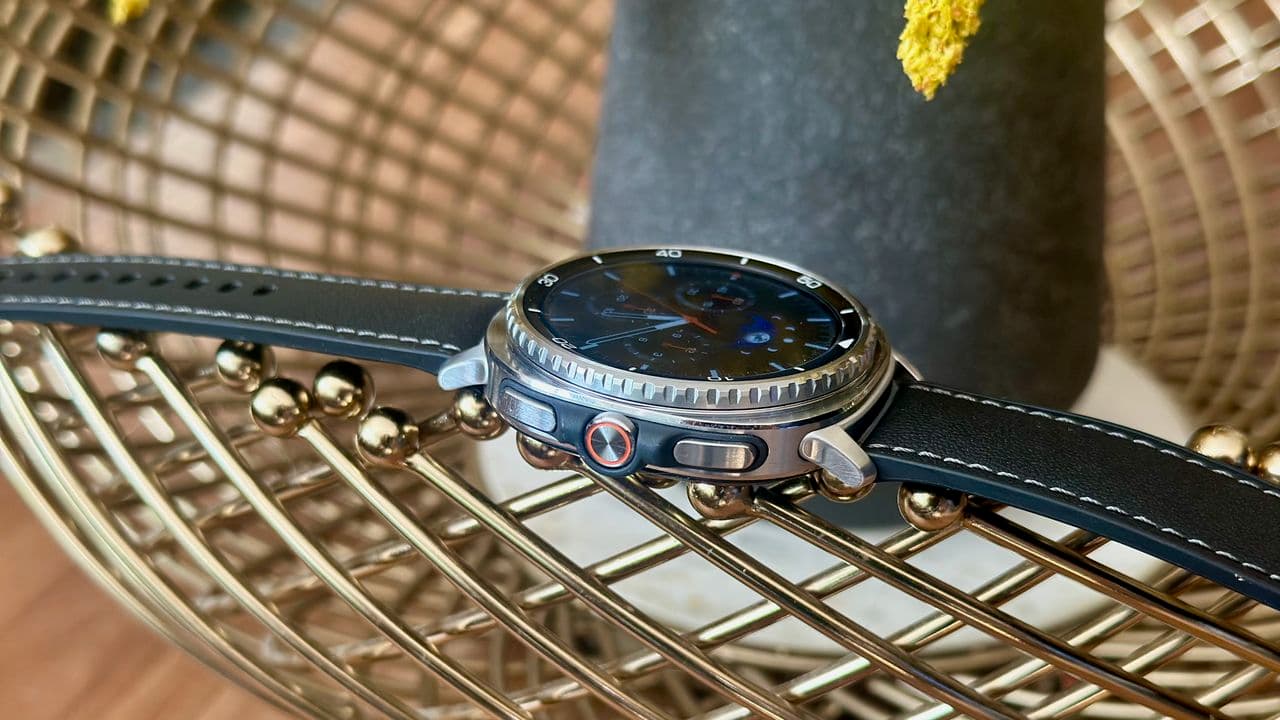 "2025's Samsung Galaxy Watch 8 Classic bands: drip or drown? 💧🔥 #FlexOnEm #WristGameStrong"