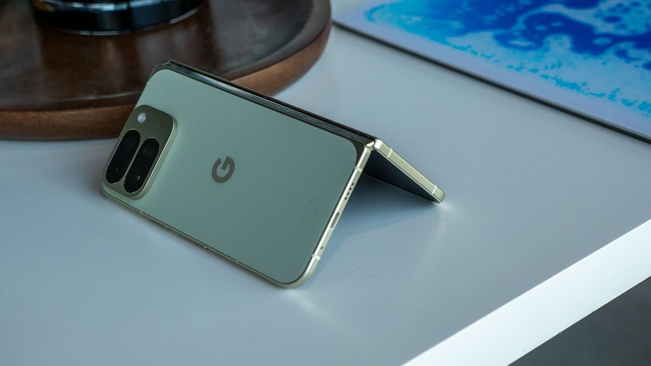 Best Buy offering $350 for Pixel 10 Pro Fold preorders? Bet! 💸📱 No cap, sign me up! #FoldedInCash 🔥😂